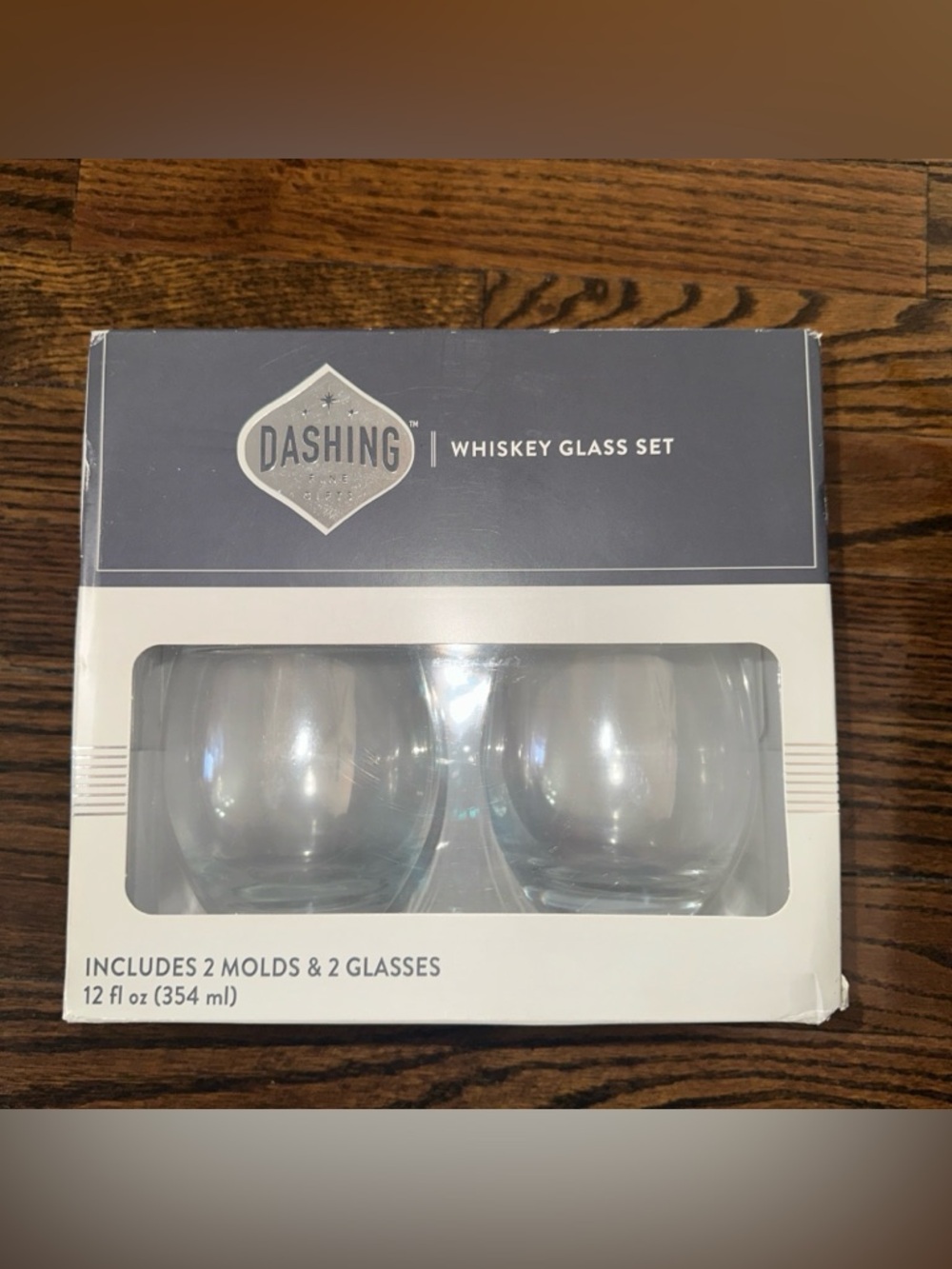 Dashing Fine Gifts Whiskey Glass 4-piece Gift Set of 12 Oz Cups with Ice Molds